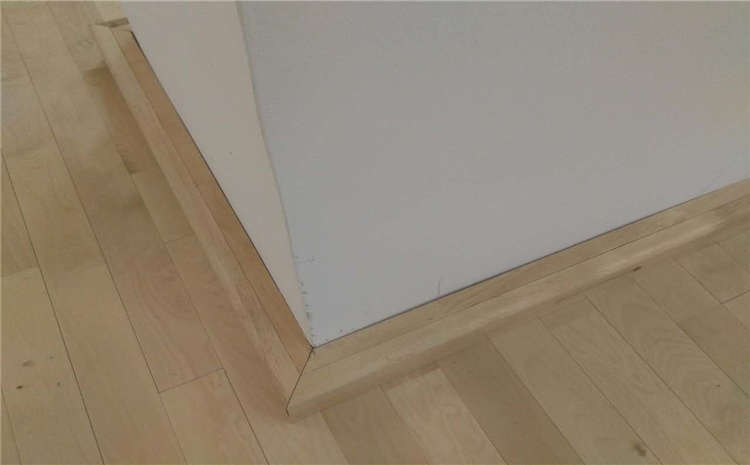 專業(yè)體育木地板有什么特點(diǎn)?