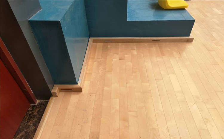 運動木地板污垢有辦法嗎?