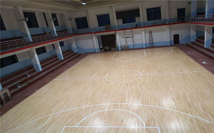 拼裝籃球實木運動地板施工工藝