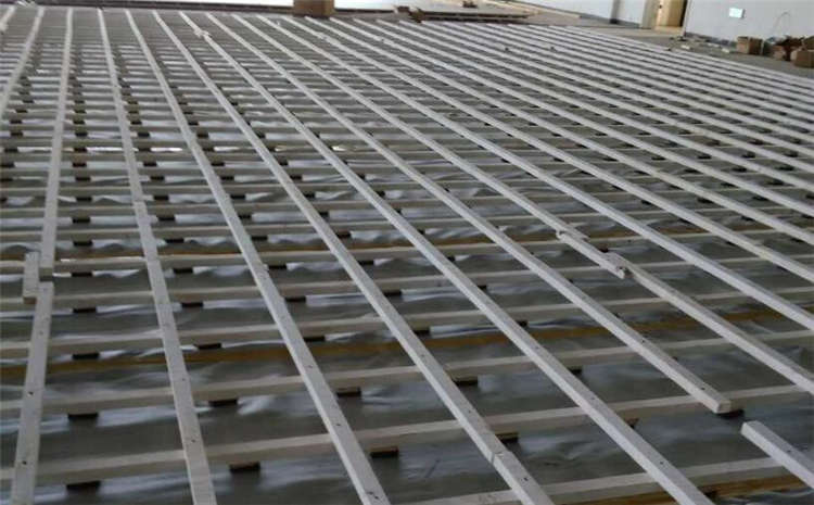 常用的籃球木地板怎么安裝