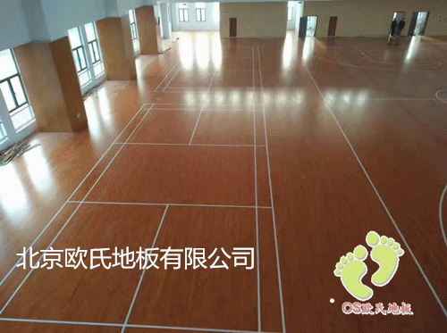 江蘇泰州雙河初中楓木運(yùn)動(dòng)木地板 江蘇泰州雙河初中楓木運(yùn)動(dòng)木地板