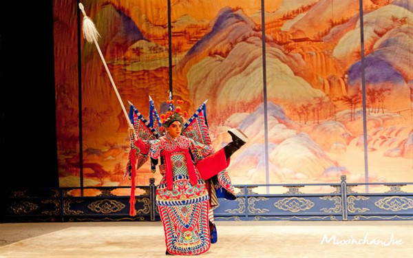 京劇舞臺地板,舞臺藝術(shù) timg.jpg