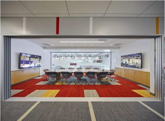 Roberts Pavilion體育館 Roberts Pavilion體育館