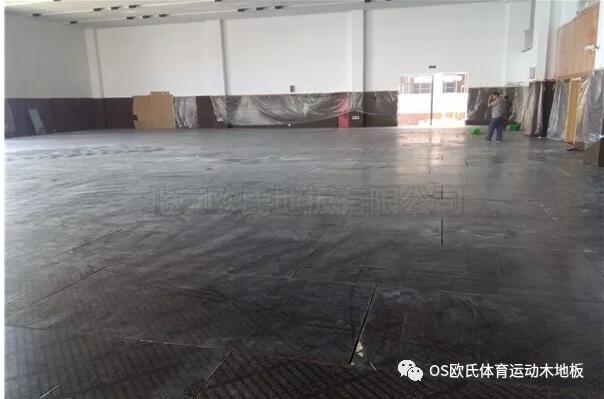 浙江湖州市吳興區吳興實驗中學籃球木地板鋪設工程 浙江湖州市吳興區吳興實驗中學籃球木地板鋪設工程
