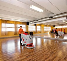 干貨！體育館地板清潔寶典！