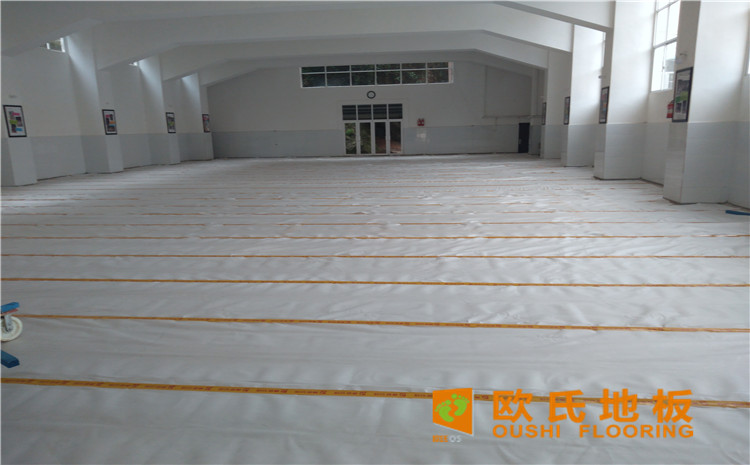 云南省紅河州個舊市綠春小學體育館木地板案例-歐氏運動木地板