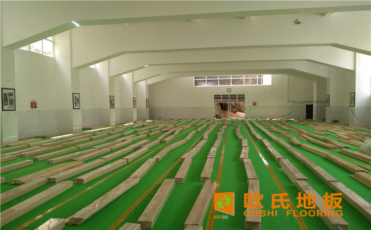 云南省紅河州個舊市綠春小學體育館木地板案例-歐氏運動木地板