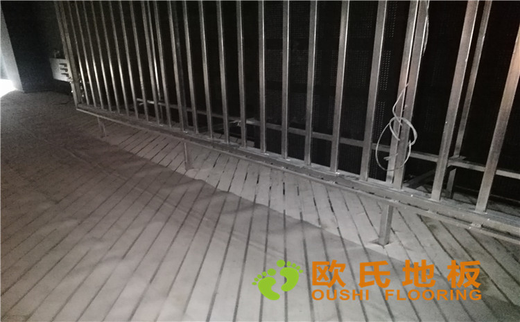 河北廊坊益田同文學(xué)校舞臺木地板-歐氏運動木地板